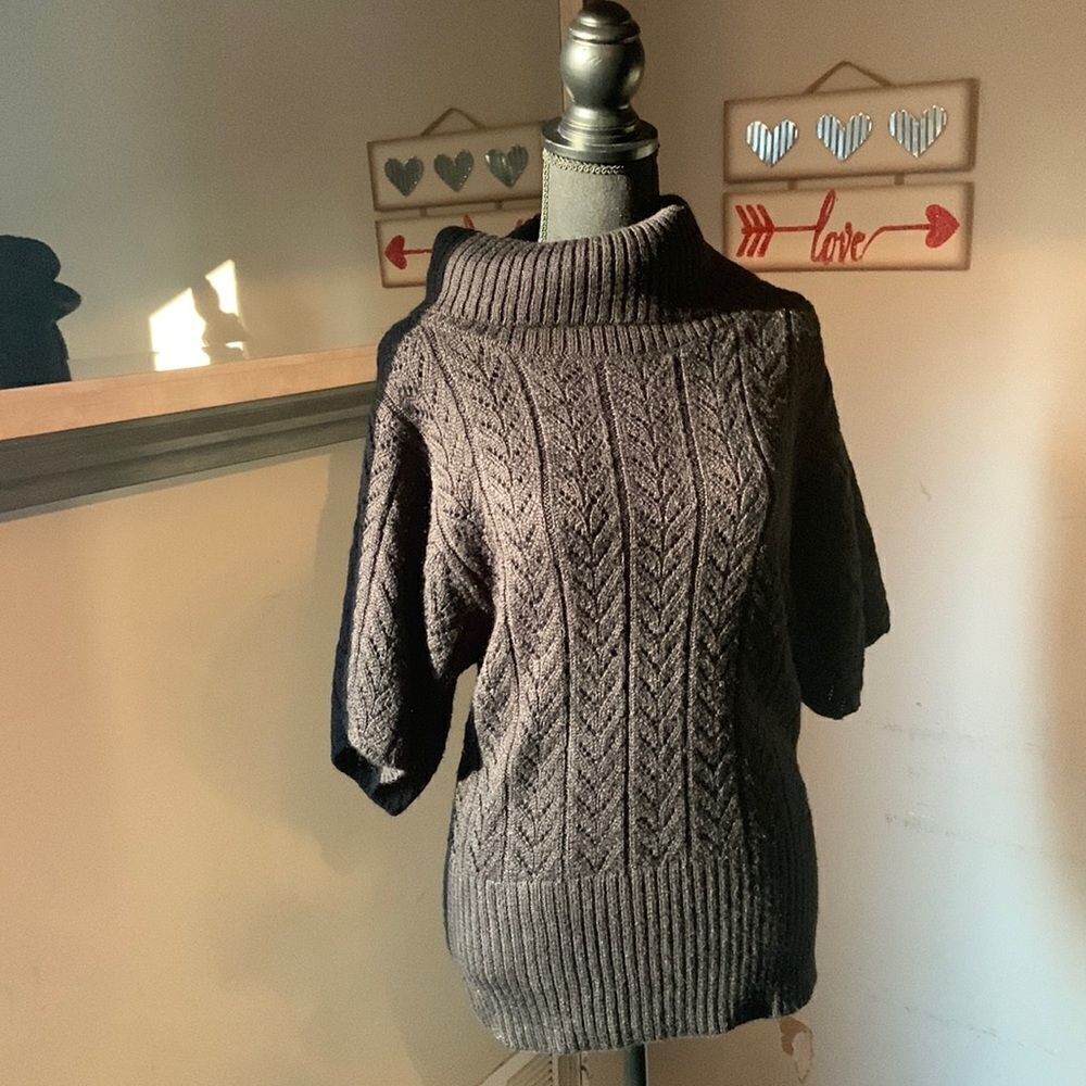 Adrienne Vittadini studio open knit sweater wide sleeve sweater size M